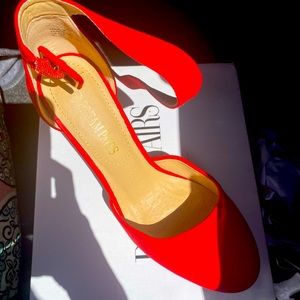 Red thick heels. Very comfortable. Worn once for 2 hrs. In excellent shape.